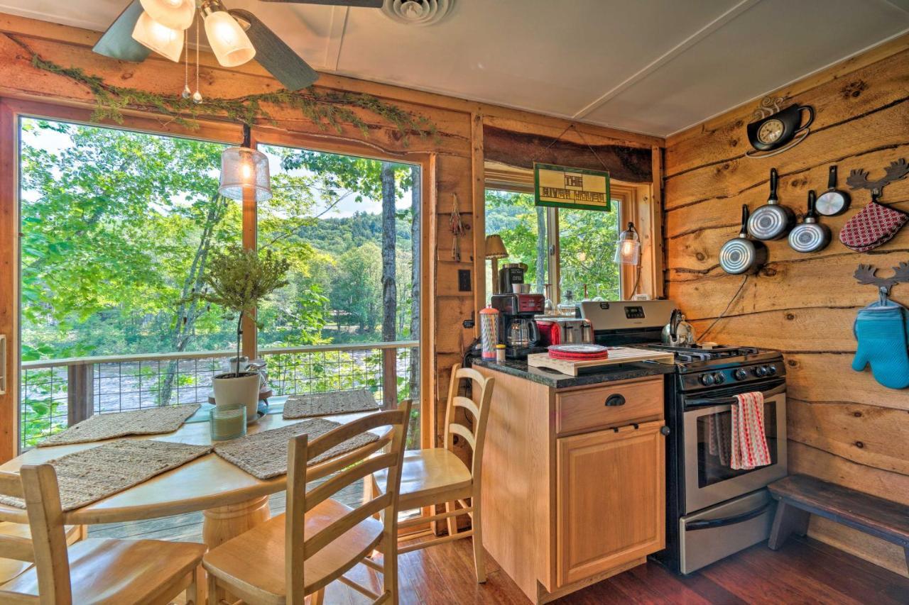 Adirondack Mountains Cottage Near Gore Mountain! Warrensburg Buitenkant foto